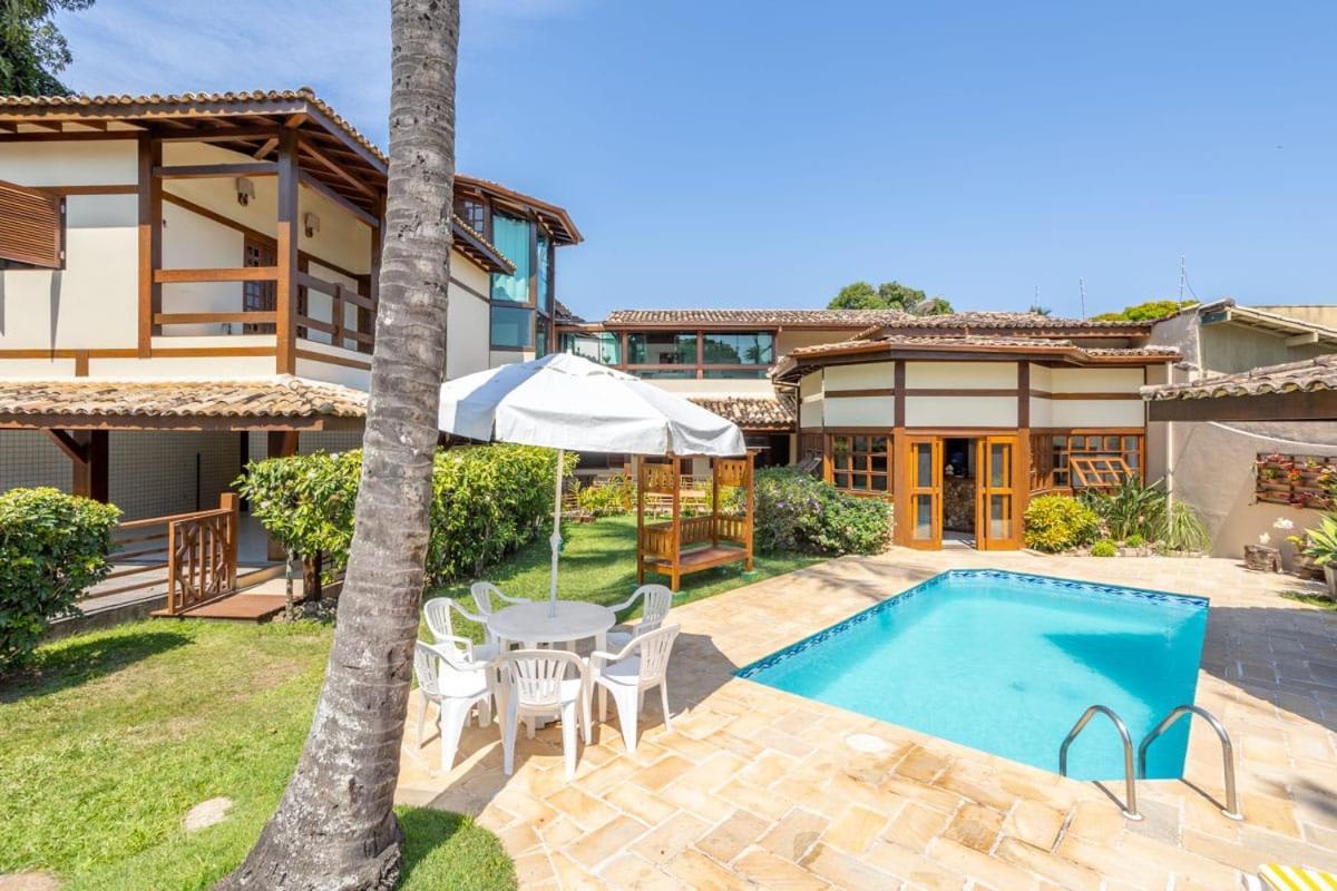 Pereque House *